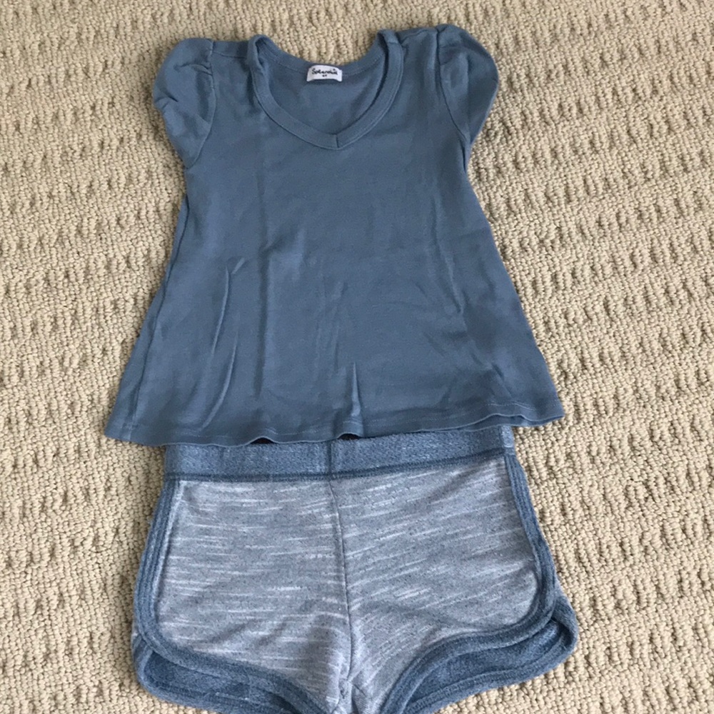 4T Splendid brand shorts and t shirt set